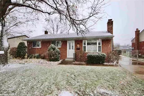 33352 Fraser Ave, Fraser, MI 48026 photo 1