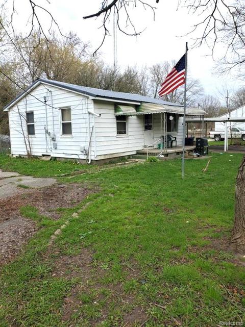 1086 Klein St, Mount Morris, MI 48458 photo 1