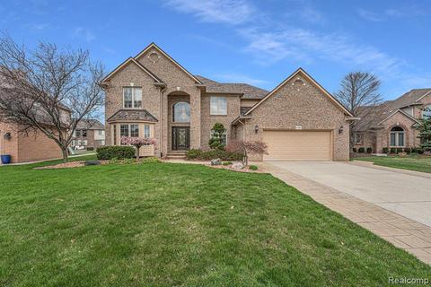 45383 Thorn Tree Ln, Macomb, MI 48044 photo 1