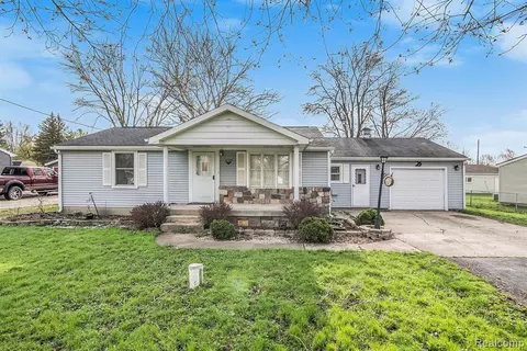 2139 Hillsdale Dr, Davison, MI 48423 photo 1