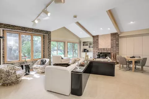 1769 S Golf Ridge Dr, Bloomfield Township, MI 48302