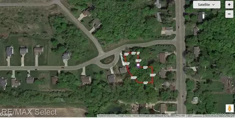 7035 Saratoga Dr, Clayton, MI 48532