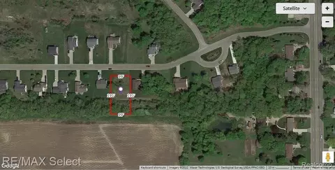 7091 Saratoga Dr, Clayton, MI 48532