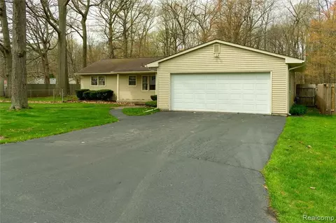 16102 Dodge St, Romulus, MI 48174 photo 1