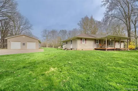 8342 Neff Rd, Mount Morris, MI 48458 photo 1