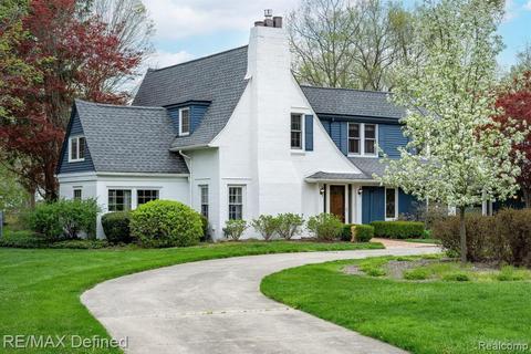 2940 Binbrooke Dr, Troy, MI 48084 photo 1