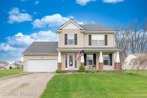 679 Hewitt St, Howell, MI 48843 photo 1
