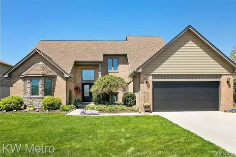 15769 Harbison Dr, Macomb, MI 48042 photo 1