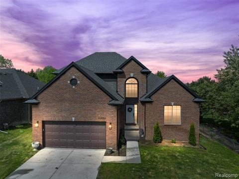 33555 Clearview, Fraser, MI 48026 photo 1