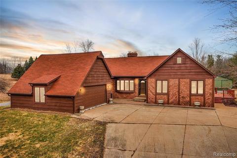 4200 Curtis Rd, Leonard, MI 48367 photo 1