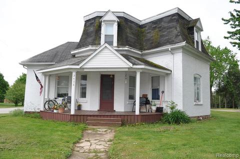 2458 Maple St, Deckerville, MI 48427 photo 1