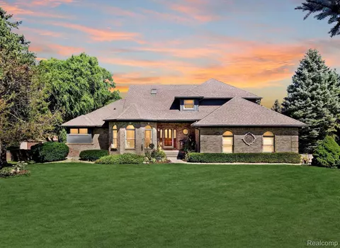 11129 31 Mile Rd, Washington, MI 48095