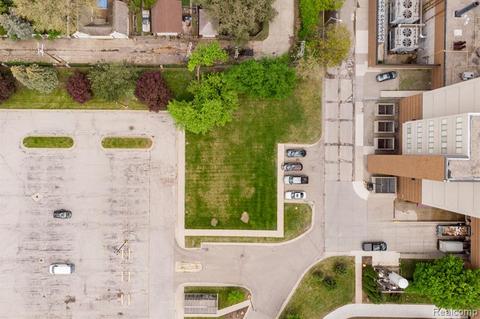 672 Baldwin, Detroit, MI 48214