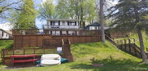 797 Sunset Dr, Lupton, MI 48635 photo 1