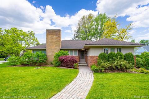 401 Barclay, Grosse Pointe Farms, MI 48230 photo 1