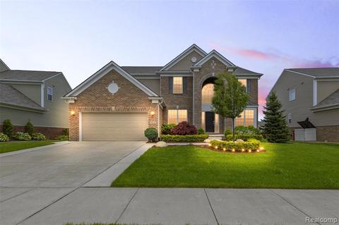 49236 Cranbrook Dr, Macomb, MI 48044 photo 1