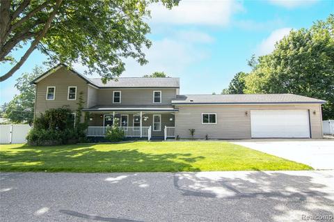 602 W Maple Ave, Bancroft, MI 48414 photo 1