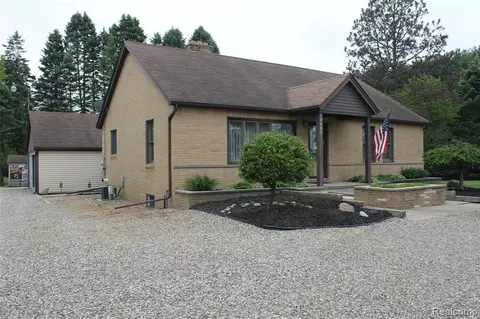 19690 Armada Ridge Rd, Armada, MI 48005 photo 1
