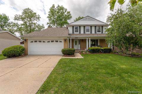 390 Princess Dr, Canton, MI 48188 photo 1