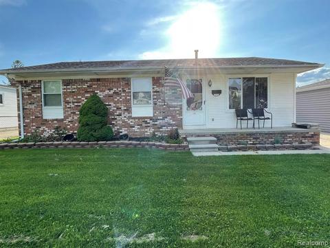 17772 Smith St, Riverview, MI 48193 photo 1