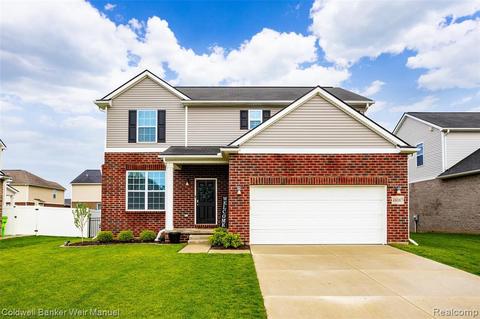 48087 Wakefield Dr, Macomb, MI 48042 photo 1