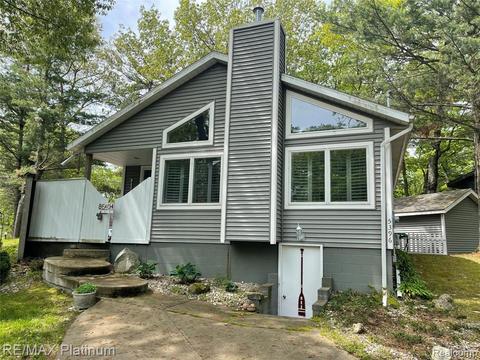 5396 E 11th St, Au Gres, MI 48703 photo 1