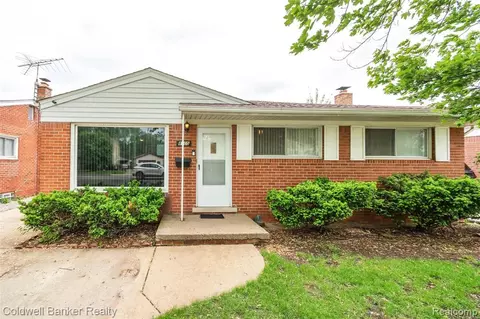 8105 Pardee St, Taylor, MI 48180 photo 1