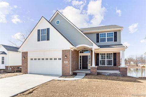 975 Preserve Lane Ln, White Lake, MI 48386