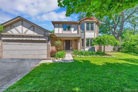31806 Pam Ct, Fraser, MI 48026 photo 1