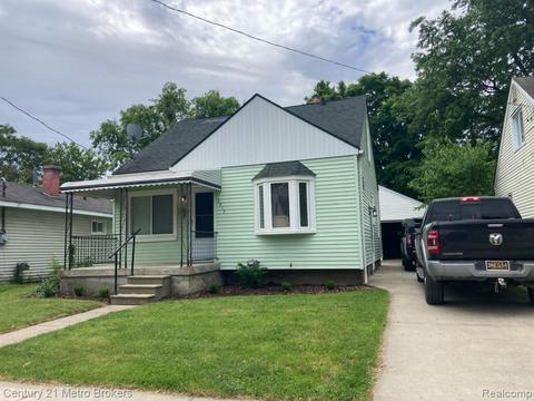 3913 Herrick St, Flint, MI 48532 photo 1