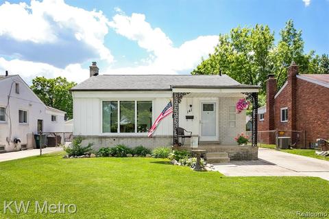 141 Park Dr, Clawson, MI 48017 photo 1