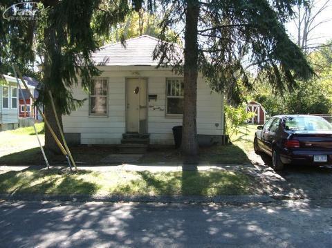 925 Davis St, Flint, MI 48503 photo 1
