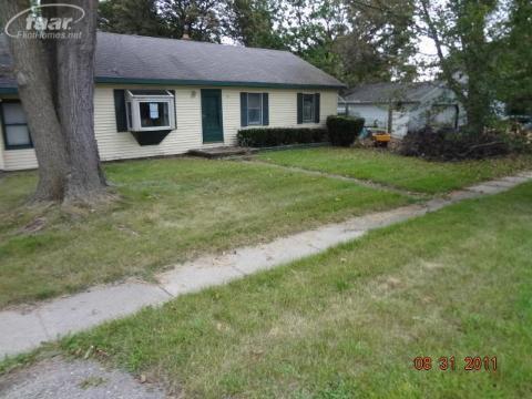 117 E Clinton St, Gaines, MI 48436 photo 1