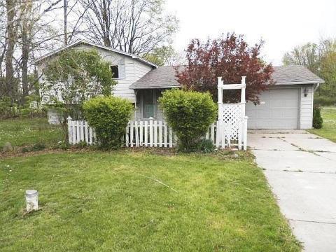 12065 Sharp Rd, Linden, MI 48451 photo 1