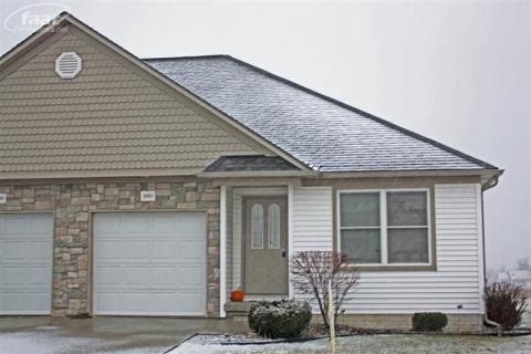 3093 Wyndham Dr, Flushing, MI 48433 photo 1