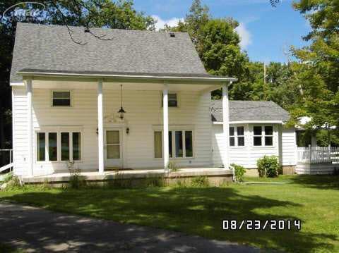 2399 Rhea Dr, Flushing, MI 48433 photo 1