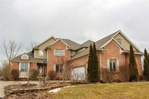 2067 Oaksbluff Ct, Davison, MI 48423 photo 1
