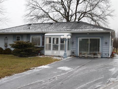 3381 E Maple Ave, Burton, MI 48529 photo 1