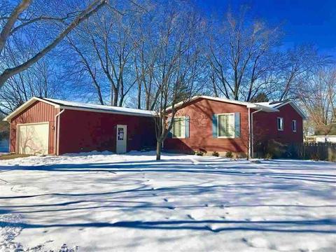 701 Meadowview Dr, Flushing, MI 48433 photo 1