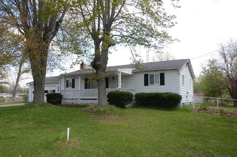 7174 Johnson Rd, Flushing, MI 48433 photo 1