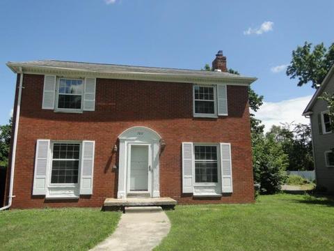 709 Maxine St, Flint, MI 48503 photo 1