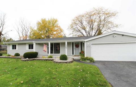 1067 Cora Dr, Flint, MI 48532 photo 1