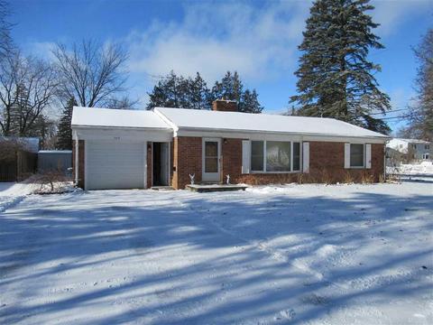 169 Circle Dr, Flushing, MI 48433 photo 1