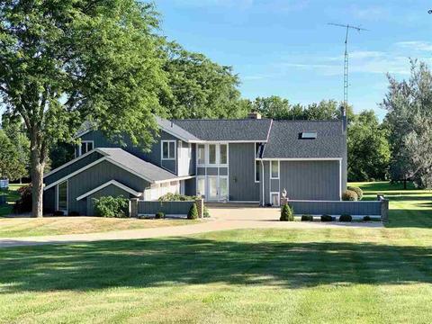 7492 River, Flushing, MI 48433 photo 1
