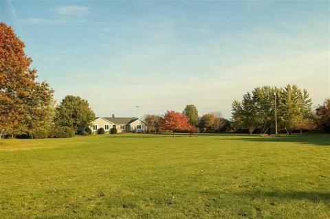 1237 S Morrish Rd, Flint, MI 48532 photo 1