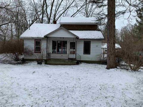 6327 Clovis Ave, Flushing, MI 48433 photo 1