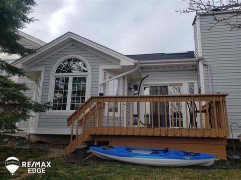 6287 Squire Lake Dr, Flushing, MI 48433 photo 1