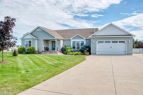 1881 E Arrowhead, Owosso, MI 48867 photo 1