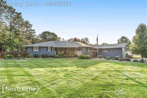 6121 Elms, Flushing, MI 48433 photo 1