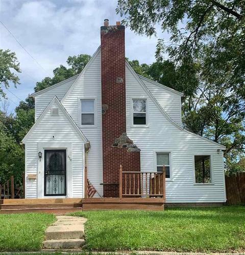 726 Dougherty Pl, Flint, MI 48504 photo 1